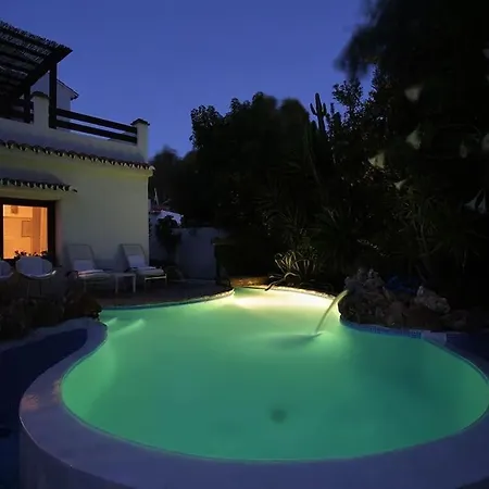 Holiday home Holiday Villa, 5 Bedrooms, Garden With Pool